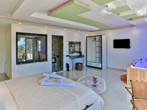  gece  -  Kasım
  | Patara'da Lüks Doğa Villası: Hamam, Sauna, Sinema Odası ve Isıtmalı Havuz ile 4 Kişilik Rüya Tatil